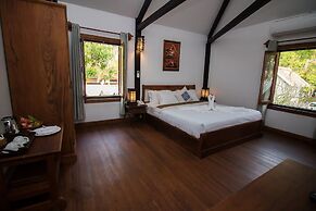 Royal Peacock Boutique Hotel