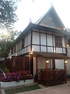 Royal Peacock Boutique Hotel