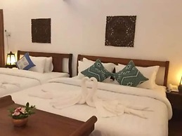 Royal Peacock Boutique Hotel