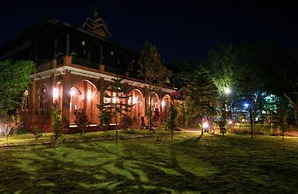 Blue Vanda Lodge