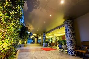 Rung Aroon Hotel By Le Siri