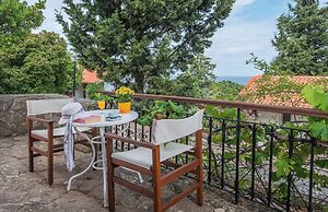 Hotel Delfinia