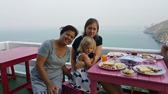 Ocean View Resort - Koh Sichang