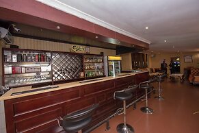 Simama Hotel
