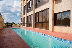 Simama Hotel