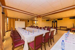 Simama Hotel
