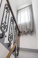Apollo Guest House