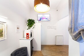 Apollo Guest House