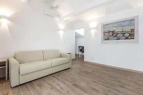 Apollo Guest House