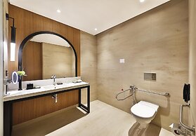DoubleTree by Hilton Dubai - Business Bay