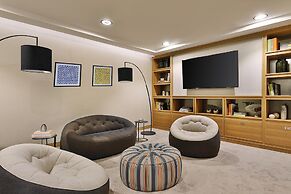 DoubleTree by Hilton Dubai - Business Bay