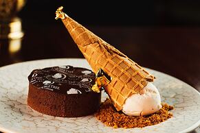 DoubleTree by Hilton Dubai - Business Bay