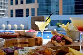 DoubleTree by Hilton Dubai - Business Bay