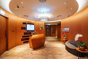 DoubleTree by Hilton Dubai - Business Bay