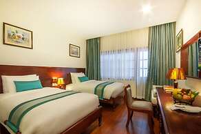 Lotus Blanc Hotel