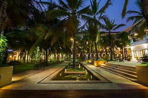 Lotus Blanc Hotel