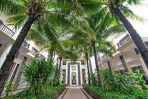 Lotus Blanc Hotel