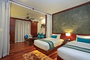 Lotus Blanc Hotel