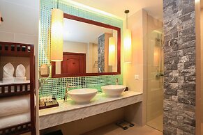 Lotus Blanc Hotel