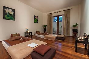 Lotus Blanc Hotel