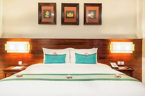 Lotus Blanc Hotel