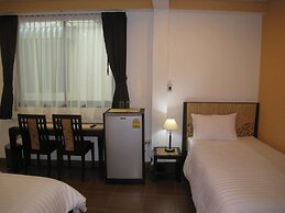 Baan Glang Soi