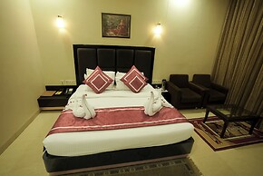 Chandra Grand