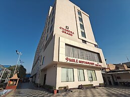 Chandra Grand