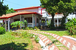 Ross Char Hotel
