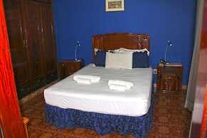 Ross Char Hotel