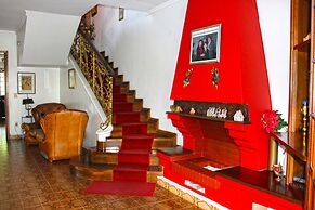 Ross Char Hotel