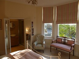 Laurel House