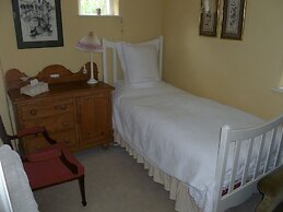 Laurel House