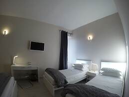 Up Hotel