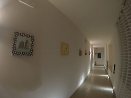Up Hotel