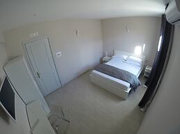 Up Hotel