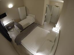 Up Hotel