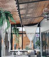 The Galla Hotel