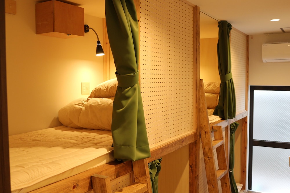 Hostel Yo