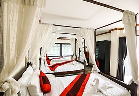 Sripoom Boutique House