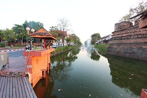Sripoom Boutique House