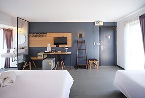 9.5 Hotel