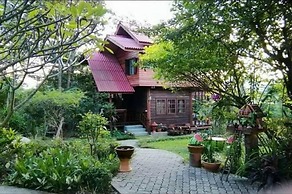 Thanyarat Resort and Organic Farm