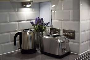 Morland House Apartments