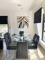 Morland House Apartments