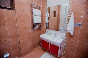 Travel Hotel