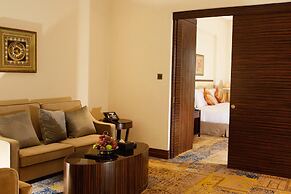 Warwick Al Khobar