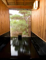Ryotei Takano