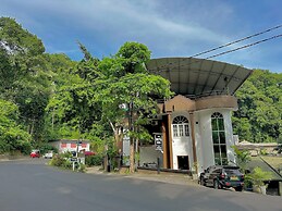 Forest Villa Hotel