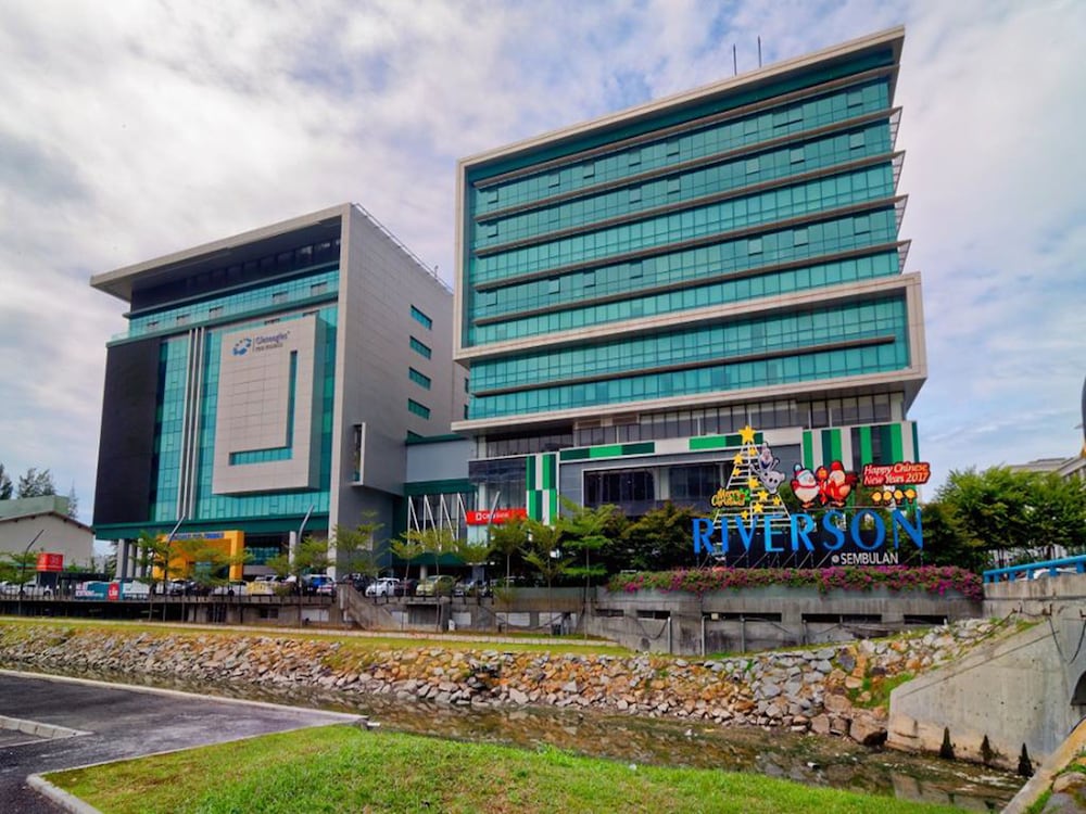 The Klagan Riverson Hotel & Residence